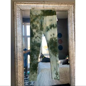 Soft tie dye leggings